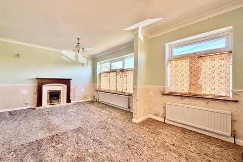 2 bedroom detached bungalow for sale, Welbeck Drive, Bradford BD7