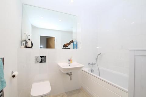 2 bedroom apartment to rent, Newfoundland Way, Bristol BS20