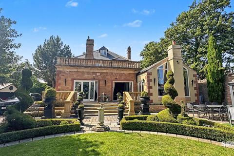 6 bedroom detached house for sale, Chesterfield Road South, Mansfield, NG19