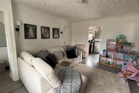 2 bedroom house to rent, Harewood Grove, Bramley, ROTHERHAM