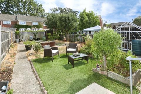 2 bedroom bungalow for sale, Mead Road, Chandler's Ford, Eastleigh, Hampshire, SO53