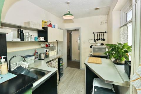 2 bedroom bungalow for sale, Mead Road, Chandler's Ford, Eastleigh, Hampshire, SO53