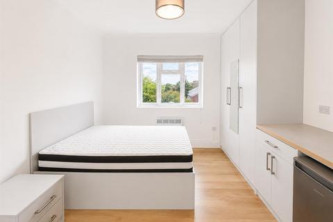 undefined, Bath Road, Hounslow TW4
