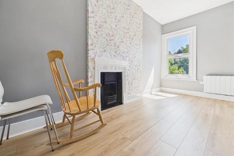 1 bedroom flat for sale, Minster Road, London