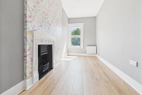 1 bedroom flat for sale, Minster Road, London