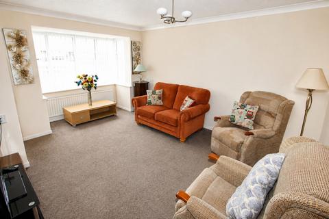 2 bedroom bungalow for sale, Lyon Close, Clacton on Sea