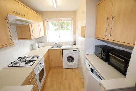 2 bedroom bungalow for sale, Lyon Close, Clacton on Sea