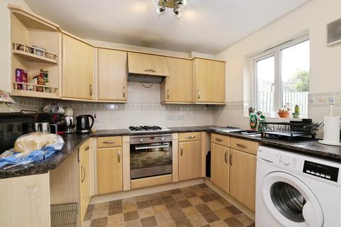 2 bedroom terraced house for sale, Newbury Avenue, Calne