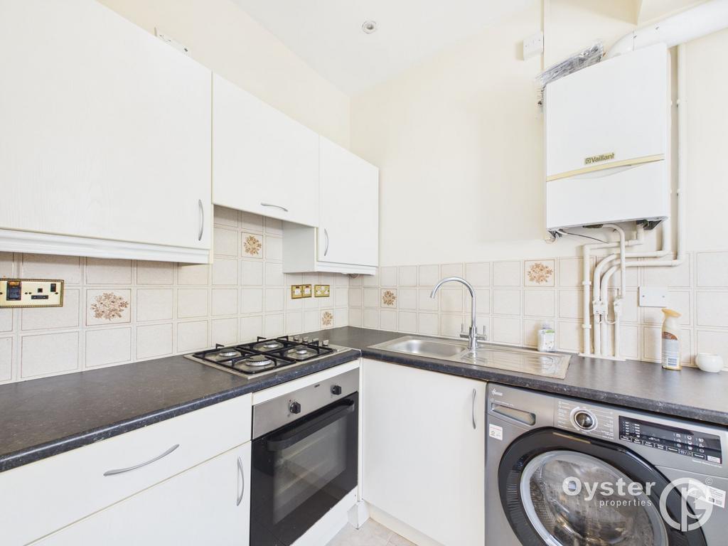 Apartment in London, Bowes - View 4