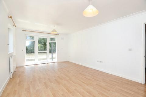 2 bedroom flat for sale, Friars View, AYLESFORD, Kent, ME20