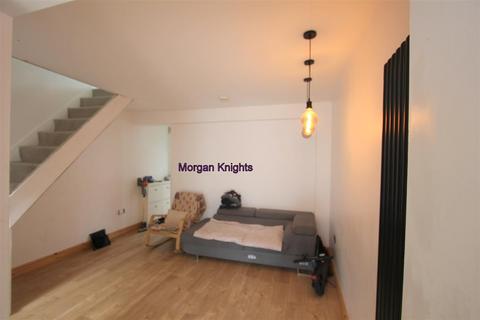 3 bedroom terraced house to rent, Plaistow E13