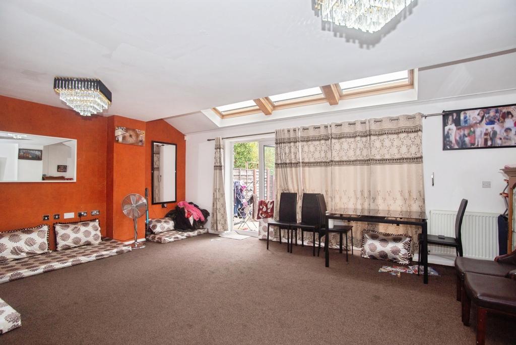 House in Salford, Greater Manchester - View 3