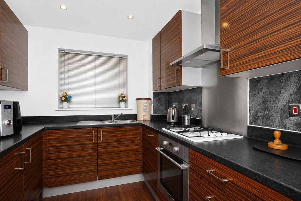 House in Salford, Greater Manchester - View 5