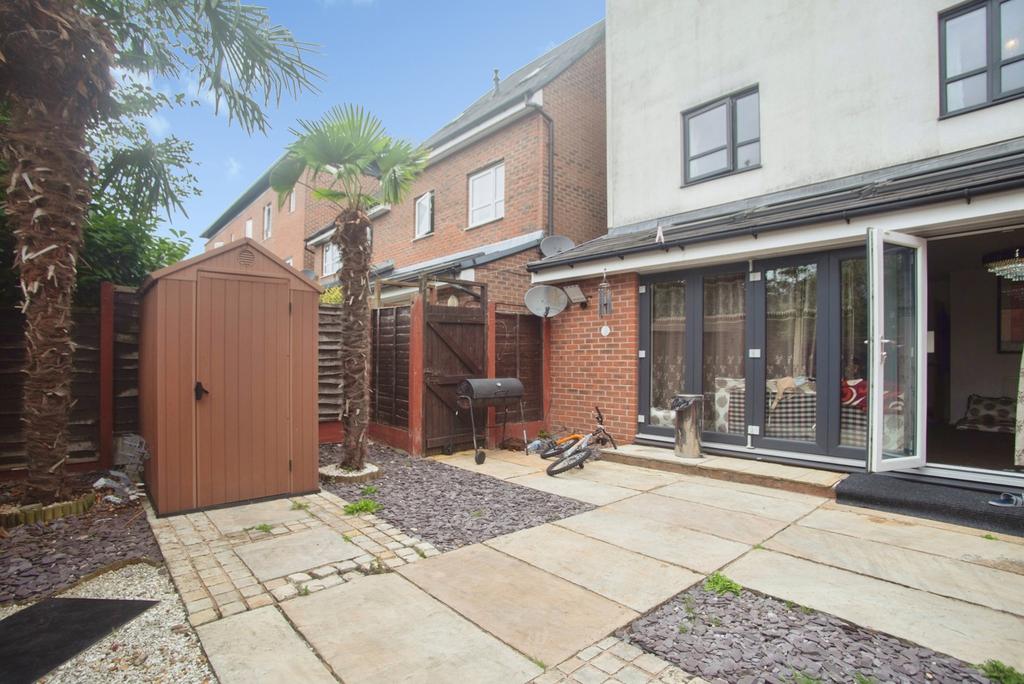 House in Salford, Greater Manchester - More
