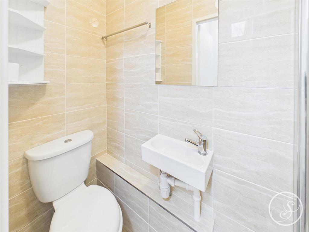 Apartment in Leeds, West Yorkshire - More