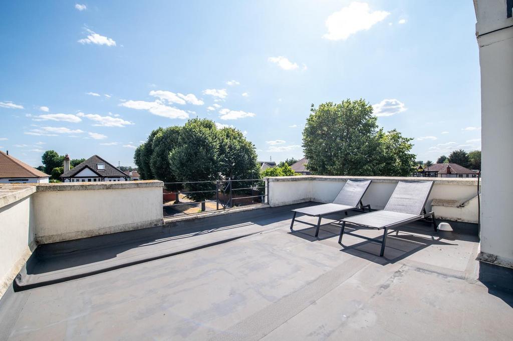 Roof/Sun Terrace