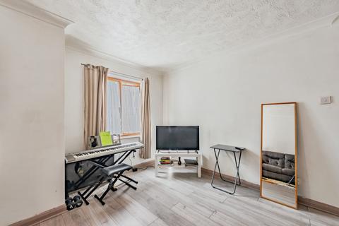 1 bedroom ground floor flat for sale, 29 Wilton Road, Redhill, RH1