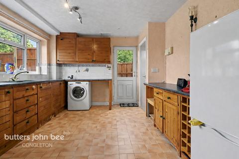 4 bedroom detached house for sale, Fountain Court, Stoke-On-Trent