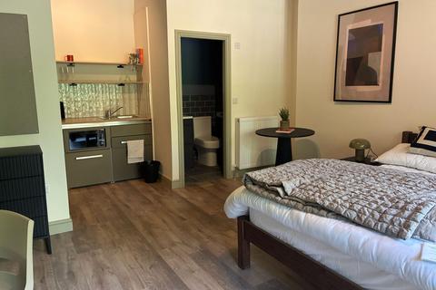 Studio to rent, 7 Moorland Road, Leeds LS6