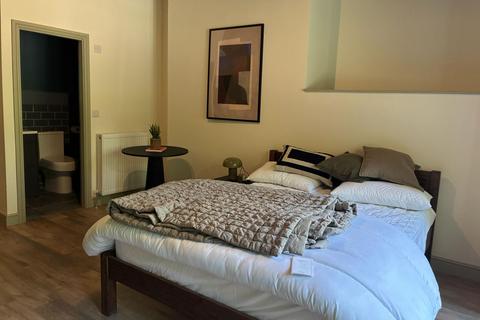 Studio to rent, 7 Moorland Road, Leeds LS6