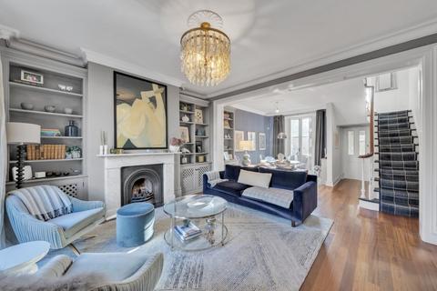 4 bedroom end of terrace house for sale, Clifton Hill, London