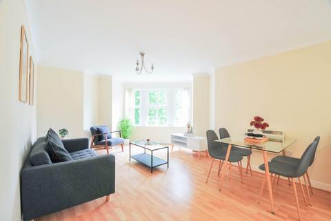 2 bedroom apartment to rent, 2 Bedroom Apartment – Hadfield Close, Rusholme, Manchester