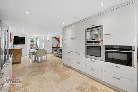 4 bedroom semi-detached house for sale, Harboro Road, Sale, M33