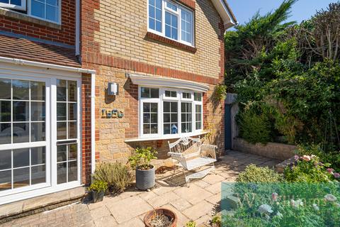 6 bedroom detached house for sale, Staplers Road, Newport, Isle Of Wight