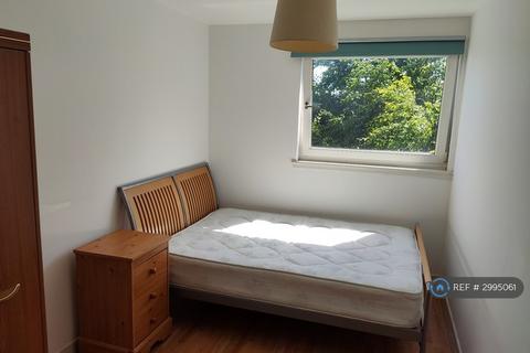 undefined, Firpark Close, Glasgow, G31