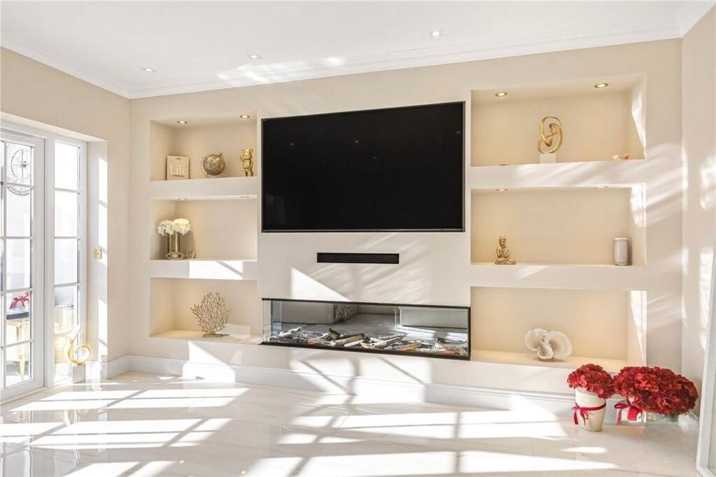 Living room, fireplace