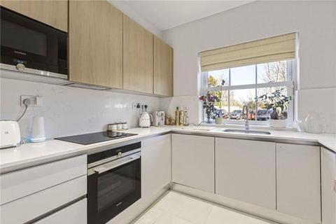 4 bedroom terraced house for sale, Accommodation Road, Cockfosters, Barnet, EN4 8FT