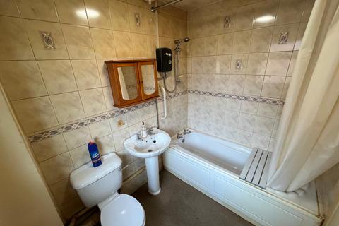 2 bedroom semi-detached bungalow for sale, 22 Bay Tree Close, Wood End, Coventry, West Midlands CV2 1HP