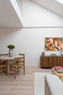 1 bedroom apartment for sale, London E2