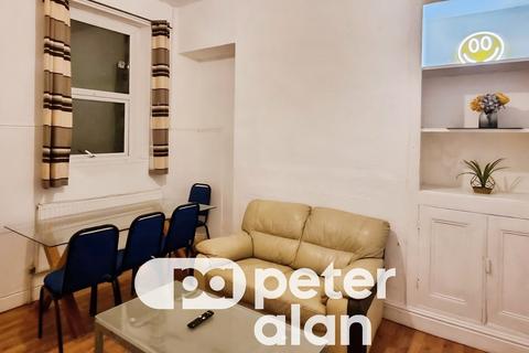 1 bedroom in a house share to rent, King Edwards Road, SWANSEA, SA1