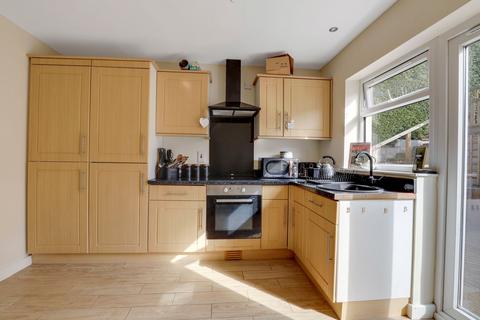3 bedroom end of terrace house for sale, Coningswath Road, Nottingham NG4