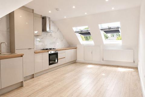 1 bedroom apartment to rent, Chessington Road, Ewell