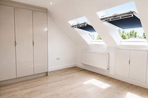 1 bedroom apartment to rent, Chessington Road, Ewell