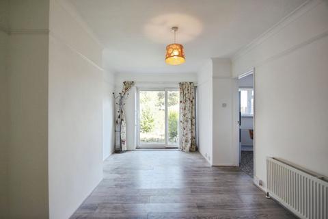 2 bedroom maisonette to rent, Star Road, Uxbridge UB10