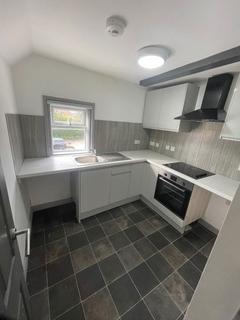 2 bedroom flat to rent, Burnham Lane SL1