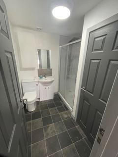 2 bedroom flat to rent, Burnham Lane SL1