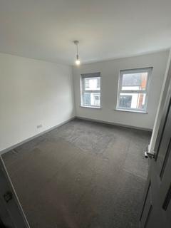 2 bedroom flat to rent, Burnham Lane SL1