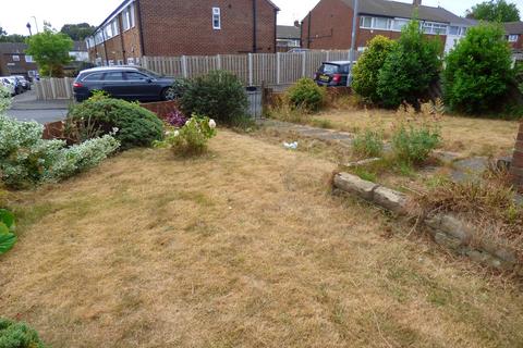 3 bedroom end of terrace house for sale, Park Close, Leeds LS13