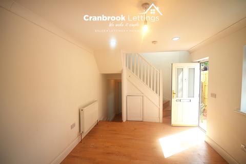 2 bedroom end of terrace house to rent, Cranbrook, IG1