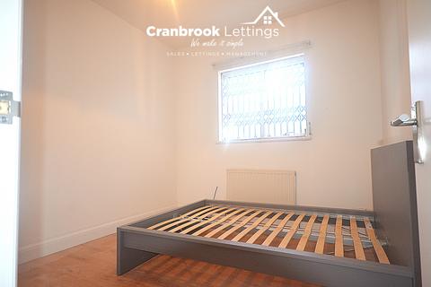 2 bedroom end of terrace house to rent, Cranbrook, IG1