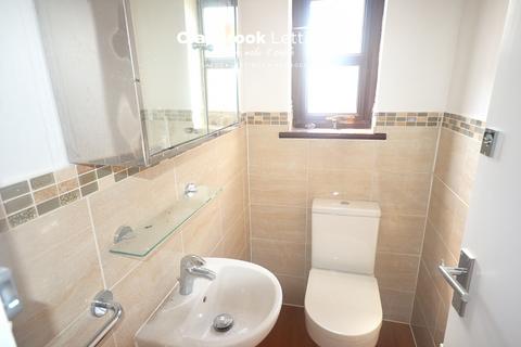 2 bedroom end of terrace house to rent, Cranbrook, IG1