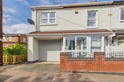 3 bedroom end of terrace house for sale, Hurst Road, Longford, Coventry *Extended*