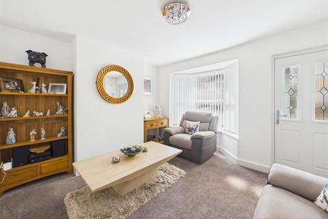3 bedroom end of terrace house for sale, Hurst Road, Longford, Coventry *Extended*