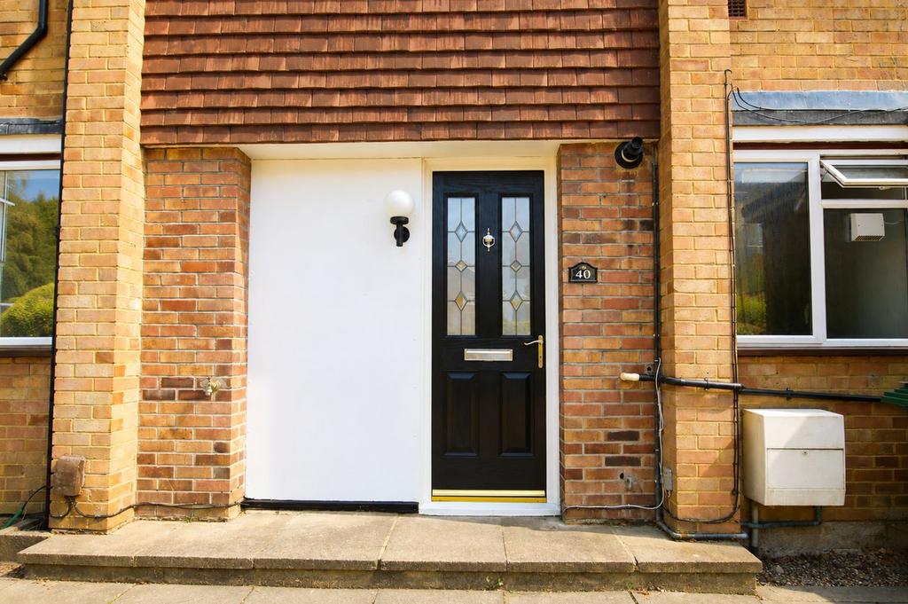 Apartment in Wallington - View 2