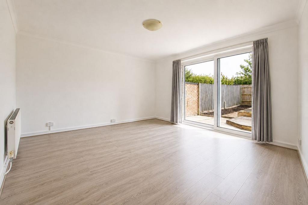 Apartment in Wallington - View 3