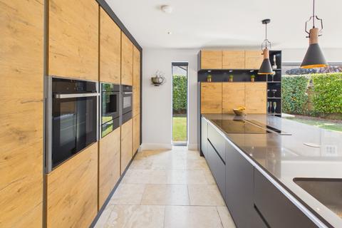 5 bedroom detached house for sale, The Square, Anlaby House Estate, Beverley Road, Anlaby, Hull, East Riding of Yorkshire, HU10 7AY